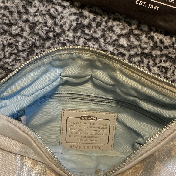 Coach Women's Light Beige Shoulder Bag - Picture 2 of 3